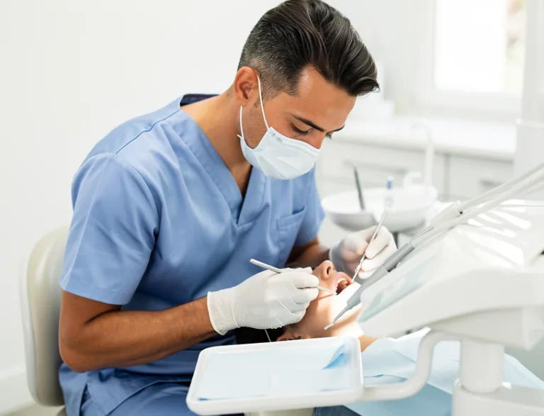 Dentista servicio en Palomeras Sureste